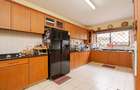 5 Bed Townhouse with En Suite in Lavington - 4