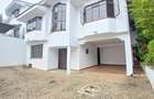 5 Bed Townhouse with En Suite at Riverside Garden - 18