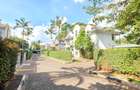 4 Bed Townhouse with En Suite at Lavington Green - 15