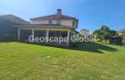 5 Bed House with En Suite in Runda - 3