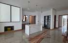 4 Bed Apartment with En Suite at Riverside Drive - 4