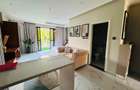 Serviced Studio Apartment with En Suite at Volume Road - 6