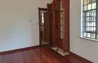 5 Bed Townhouse with En Suite in Spring Valley - 14