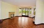 5 Bed House with En Suite in Runda - 2