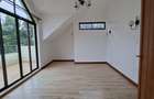 3 Bed Apartment with En Suite at Nyari - 8