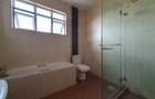 3 Bed Apartment with En Suite at Brookside - 14