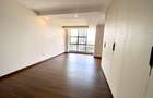 3 Bed Apartment with En Suite in Brookside - 7