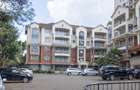 3 Bed Apartment with En Suite at Dennis Pritt Road - 8