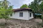 3 Bed House with En Suite at Kanamai - 10