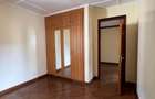 5 Bed Townhouse with En Suite in Lavington - 11