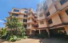 3 Bed Apartment with En Suite at Lantana Road - 5