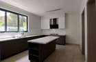 5 Bed Townhouse with En Suite at Off James Gichuru Road - 7