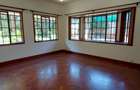 5 Bed Townhouse with En Suite in Runda - 14