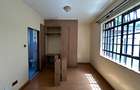 5 Bed Villa with En Suite at Lavington - 8