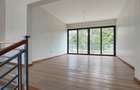 5 Bed Townhouse with En Suite in Lavington - 13