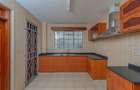 5 Bed Townhouse with En Suite in Lavington - 4
