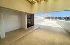 4 Bed Apartment in Riverside - 1