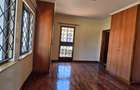 5 Bed Townhouse with En Suite at Lavington Green - 13