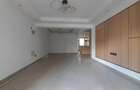 3 Bed Apartment with En Suite at Riverside Dr - 14