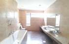 5 Bed Townhouse with En Suite at Convent Drive - 2