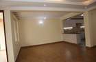 4 Bed House with En Suite at Near Gateway Mall - 10