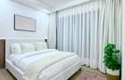 Serviced 2 Bed Apartment with En Suite in Riverside - 12