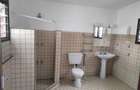 4 Bed Villa with En Suite at Links Road - 10