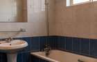 3 Bed Apartment with En Suite at Sports Road - 6