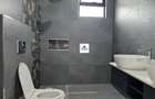 4 Bed Apartment with En Suite in Parklands - 8