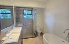 4 Bed Apartment with En Suite in Rosslyn - 18