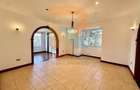 5 Bed Townhouse with En Suite in Rosslyn - 8