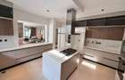 5 Bed Villa with En Suite in Runda - 3