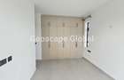 2 Bed Apartment with En Suite in Brookside - 8