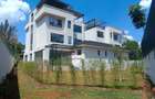 5 Bed Townhouse with En Suite in Lavington - 1