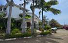 7 Bed Villa with En Suite at Serena Area - 1