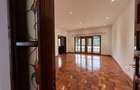 8 Bed House with En Suite at Spring Valley Rd - 5