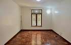 5 Bed Townhouse with En Suite at Othaya Road - 12