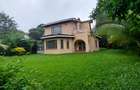 4 Bed Townhouse with En Suite at Lavington Road - 2