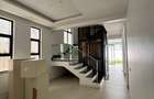 5 Bed Townhouse with En Suite in Lavington - 12