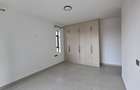 3 Bed Apartment with En Suite in Brookside - 6