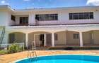 5 Bed House with En Suite in Runda - 1