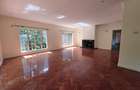 4 Bed House with En Suite at Lavington - 5
