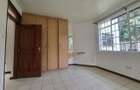 4 Bed House with En Suite in Spring Valley - 19