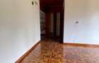 3 Bed Apartment with En Suite in Brookside - 12