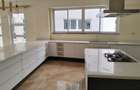 4 Bed Apartment with En Suite in Spring Valley - 12