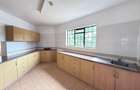Serviced 3 Bed Apartment with En Suite in Spring Valley - 6