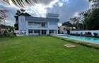 5 Bed House with En Suite in Runda - 1