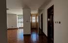 5 Bed Townhouse with En Suite in Lavington - 16