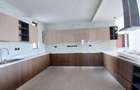 3 Bed Apartment with En Suite at Riverside Drive - 13