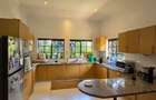 4 Bed Townhouse with En Suite in Spring Valley - 9